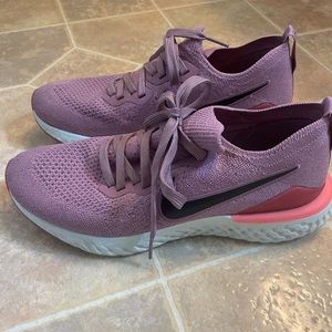 Nike Epic React Flyknit 2